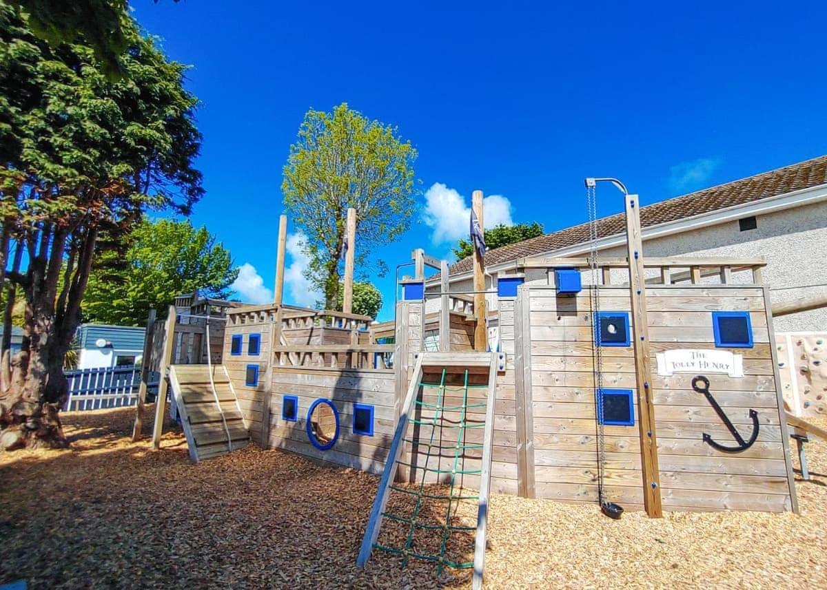 מלון New Quay Hendra Park מראה חיצוני תמונה